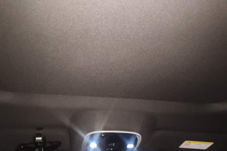 Used Chery Tiggo 8 PLUS 2025 290TGDI DCT Prestige 5-Seater Headliner