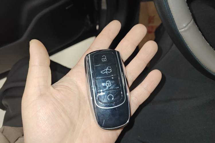 Used Chery Tiggo 8 PLUS 2025 290TGDI DCT Prestige 5-Seater Interior 1