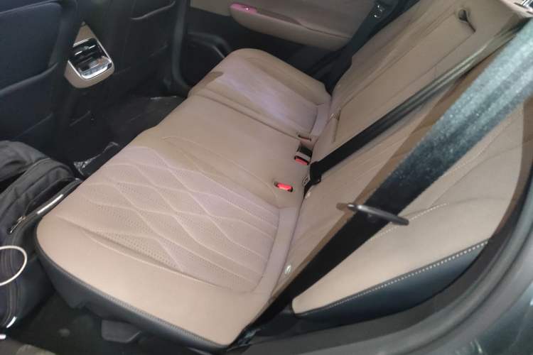 Used Chery Tiggo 8 PLUS 2025 290TGDI DCT Prestige 5-Seater Interior 4