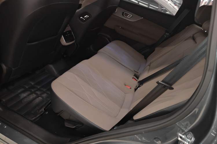 Used Chery Tiggo 8 PLUS 2025 290TGDI DCT Prestige 5-Seater Interior 4