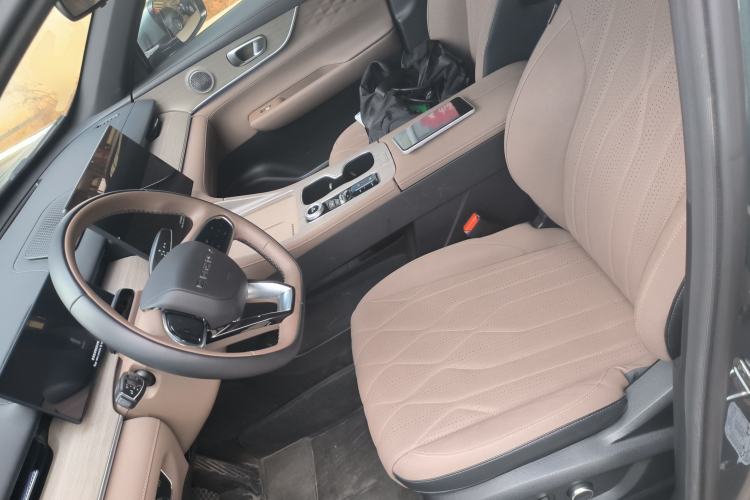 Used Chery Tiggo 8 PLUS 2025 290TGDI DCT Prestige 5-Seater Left Front Seat