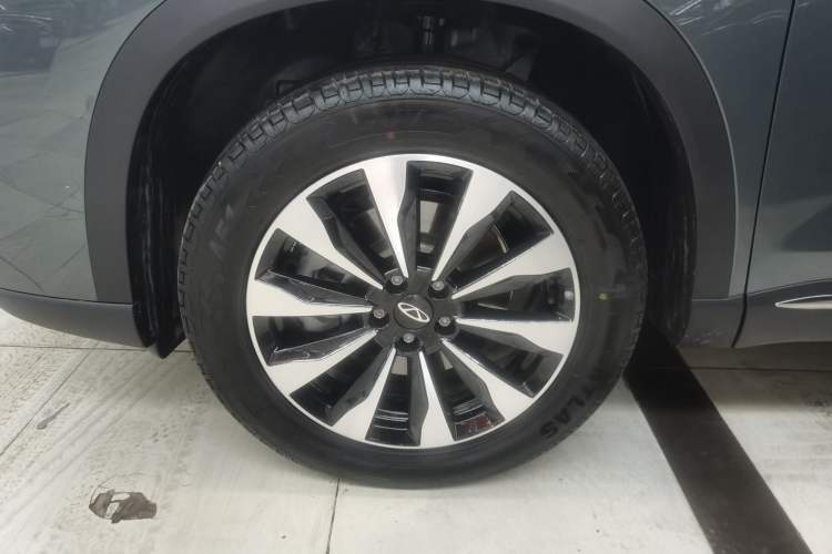 Used Chery Tiggo 8 PLUS 2025 Model 290TGDI DCT Chufeng Edition—5 Seaters Left Front Wheel Hub