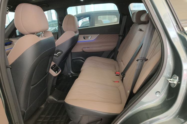 Used Chery Tiggo 8 PLUS 2025 290TGDI DCT Prestige 5-Seater Left Rear Seat