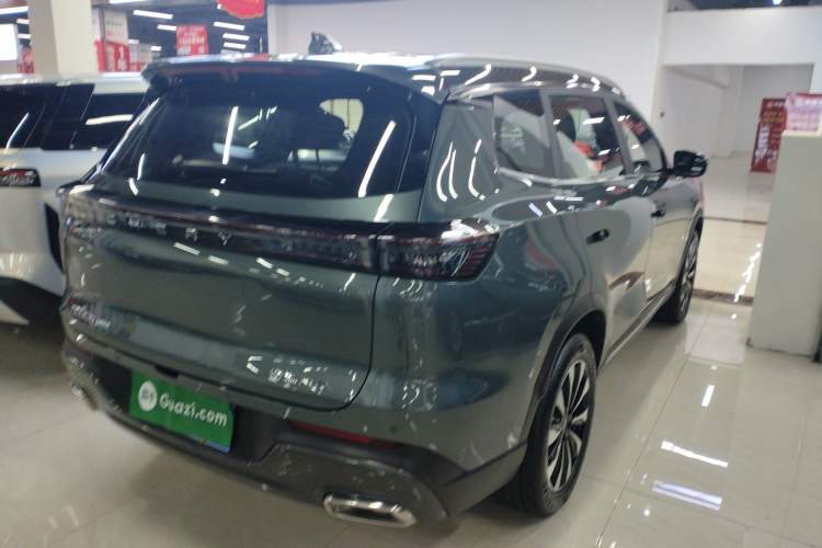 Used Chery Tiggo 8 PLUS 2025 290TGDI DCT Prestige 5-Seater Rear Right 45 Deg
