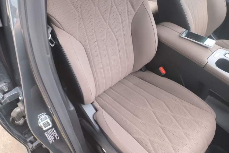 Used Chery Tiggo 8 PLUS 2025 290TGDI DCT Prestige 5-Seater Right Front Seat