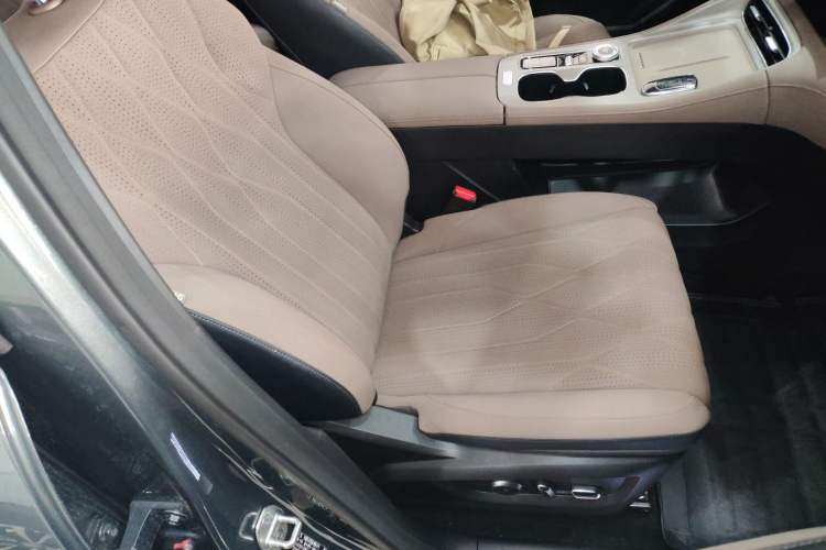 Used Chery Tiggo 8 PLUS 2025 290TGDI DCT Prestige 5-Seater Right Front Seat