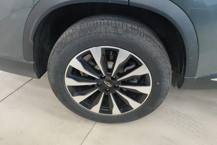 Used Chery Tiggo 8 PLUS 2025 290TGDI DCT Prestige 5-Seater Right Rear Wheel Hub