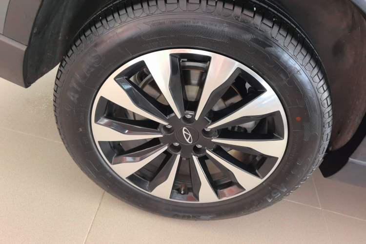 Used Chery Tiggo 8 PLUS 2025 290TGDI DCT Prestige 5-Seater Right Rear Wheel Hub