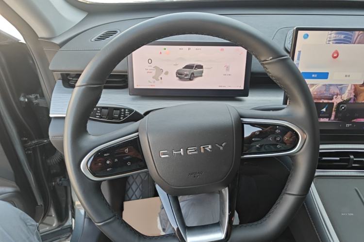 Used Chery Tiggo 8 PLUS 2025 290TGDI DCT Luxury 5-Seater Steering Wheel