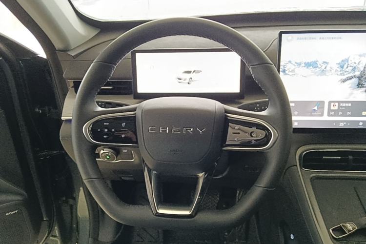 Used Chery Tiggo 8 PLUS 2025 290TGDI DCT Luxury 5-Seater Steering Wheel