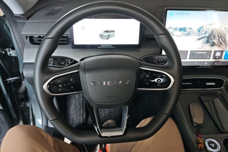 Used Chery Tiggo 8 PLUS 2025 290TGDI DCT Luxury 5-Seater Steering Wheel
