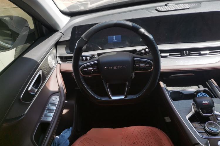 Used Chery Tiggo 8 PLUS 2025 Model 290TGDI DCT Classic Edition—5 Seaters Steering Wheel