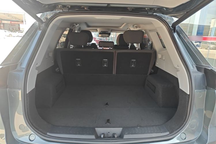 Used Chery Tiggo 8 PLUS 2025 290TGDI DCT Luxury 5-Seater Trunk