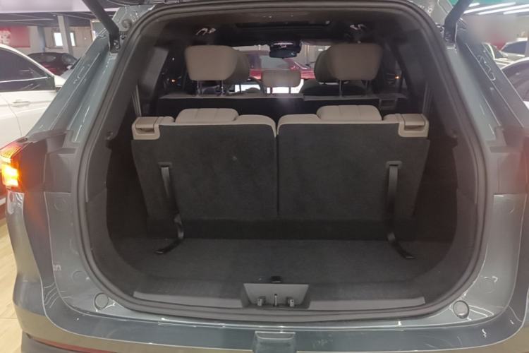 Used Chery Tiggo 8 PLUS 2025 Model 290TGDI DCT Chengshi Edition Trunk