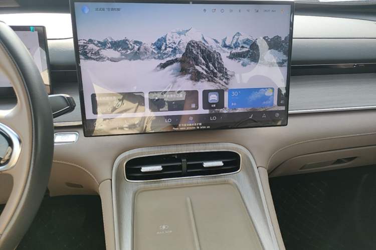Used Chery Tiggo 8 PLUS 2025 290TGDI DCT Prestige 5-Seater Audio And AC Panel