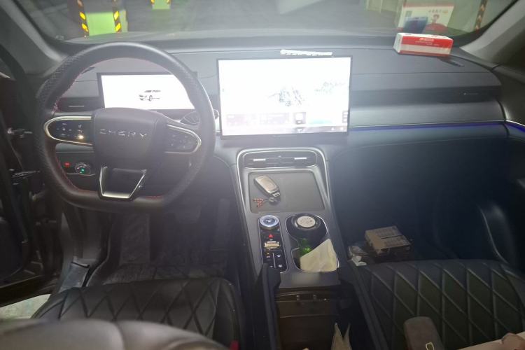 Used Chery Tiggo 8 PLUS 2025 290TGDI DCT Luxury 7-Seater Center Console