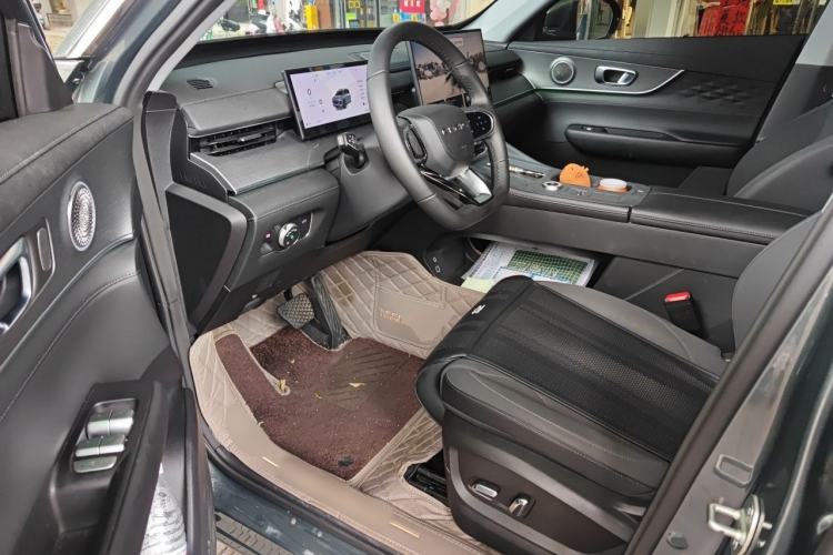 Used Chery Tiggo 8 PLUS 2025 290TGDI DCT Luxury 5-Seater Driver Seat