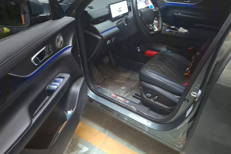 Used Chery Tiggo 8 PLUS 2025 290TGDI DCT Luxury 7-Seater Driver Seat