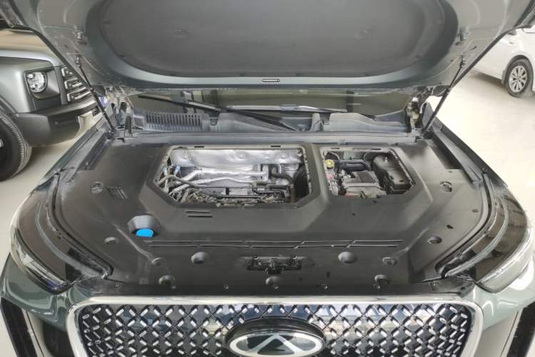 Used Chery Tiggo 8 PLUS 2025 290TGDI DCT Prestige 5-Seater Engine Bay