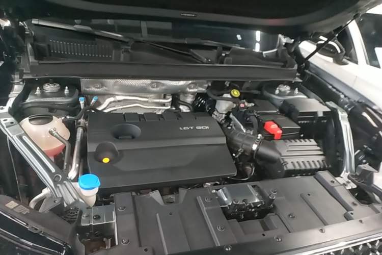 Used Chery Tiggo 8 PLUS 2025 290TGDI DCT Luxury 5-Seater Engine Bay