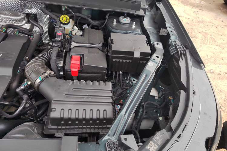 Used Chery Tiggo 8 PLUS 2025 290TGDI DCT Luxury 5-Seater Engine Bay Left