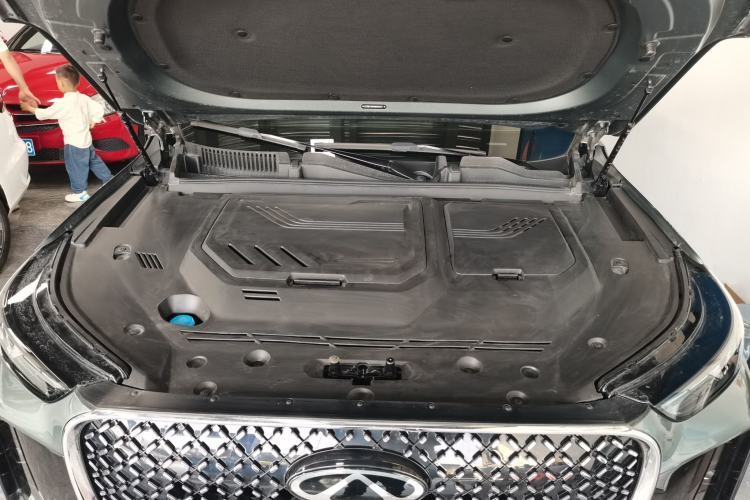 Used Chery Tiggo 8 PLUS 2025 290TGDI DCT Prestige 5-Seater Engine Bay