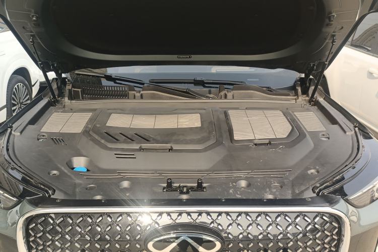 Used Chery Tiggo 8 PLUS  Engine Bay