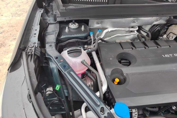 Used Chery Tiggo 8 PLUS 2025 290TGDI DCT Luxury 5-Seater Engine Bay Right