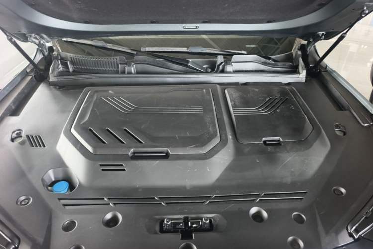 Used Chery Tiggo 8 PLUS 2025 290TGDI DCT Prestige 5-Seater Engine Bay