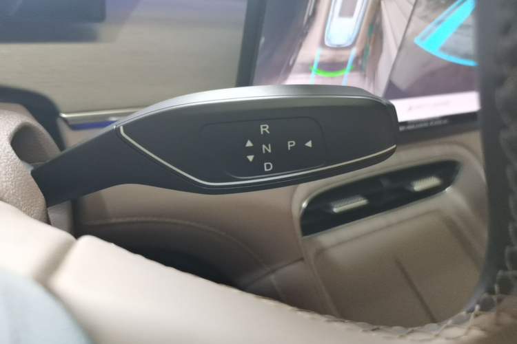 Used Chery Tiggo 8 PLUS 2025 Model 290TGDI DCT Chengshi Edition Gear Lever