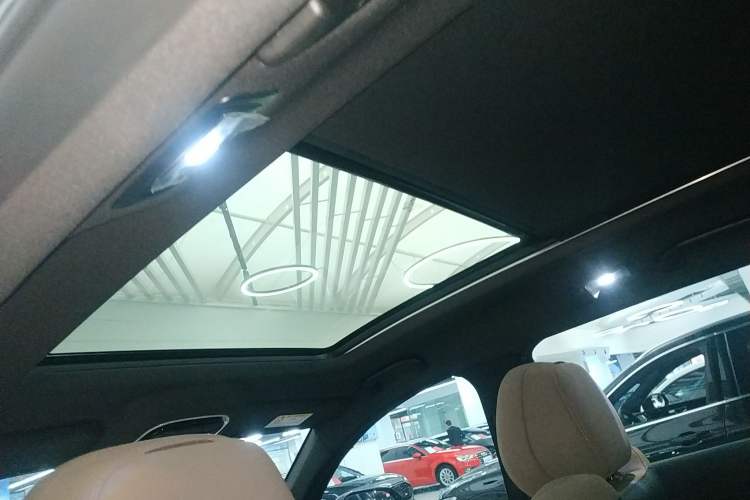 Used Chery Tiggo 8 PLUS 2025 290TGDI DCT Prestige 5-Seater Headliner