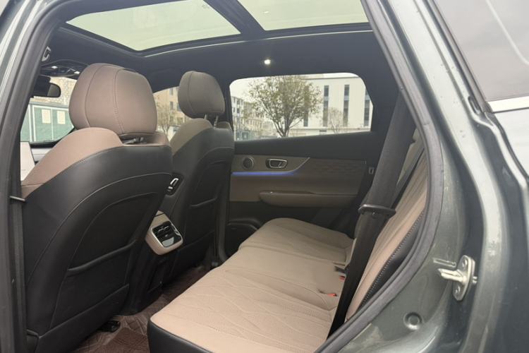 Used Chery Tiggo 8 PLUS 2025 290TGDI DCT Prestige 5-Seater Interior 1