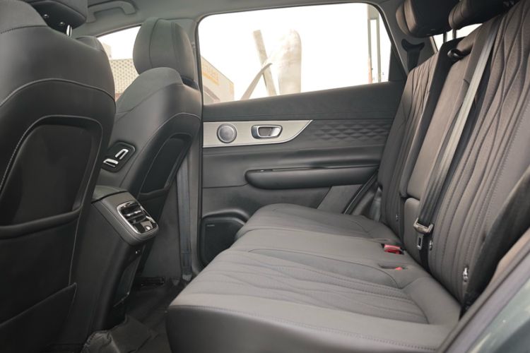 Used Chery Tiggo 8 PLUS 2025 290TGDI DCT Luxury 5-Seater Interior 11