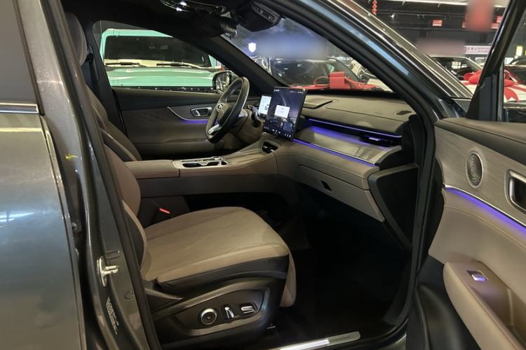 Used Chery Tiggo 8 PLUS 2025 290TGDI DCT Prestige 5-Seater Interior 4