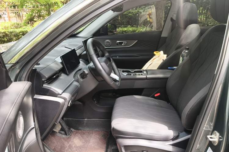Used Chery Tiggo 8 PLUS 2025 290TGDI DCT Comfort Edition 5 Seats Left Front Seat