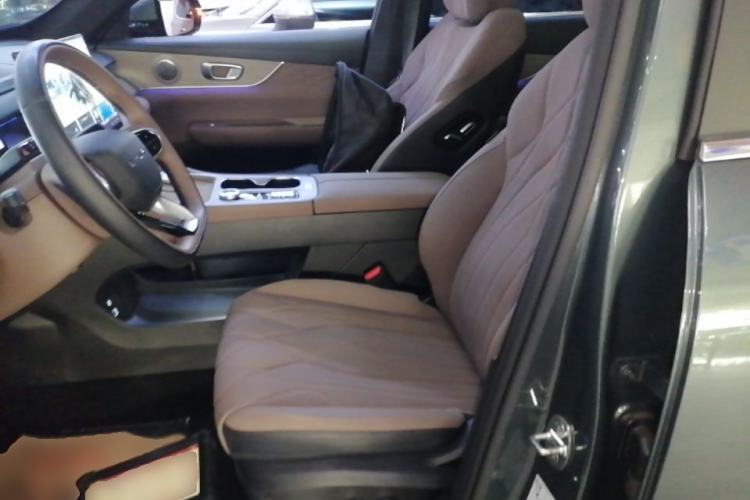 Used Chery Tiggo 8 PLUS 2025 290TGDI DCT Prestige 5-Seater Left Front Seat