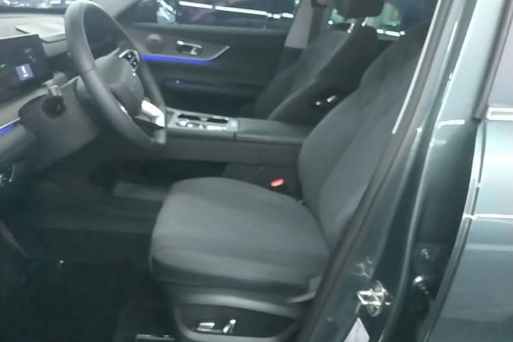 Used Chery Tiggo 8 PLUS 2025 290TGDI DCT Luxury 5-Seater Left Front Seat