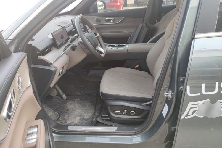 Used Chery Tiggo 8 PLUS 2025 290TGDI DCT Prestige 5-Seater Left Front Seat