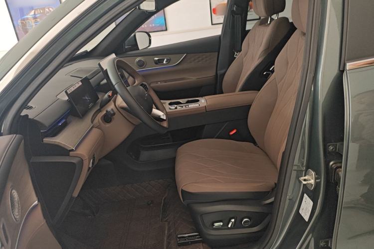 Used Chery Tiggo 8 PLUS 2025 290TGDI DCT Prestige 5-Seater Left Front Seat