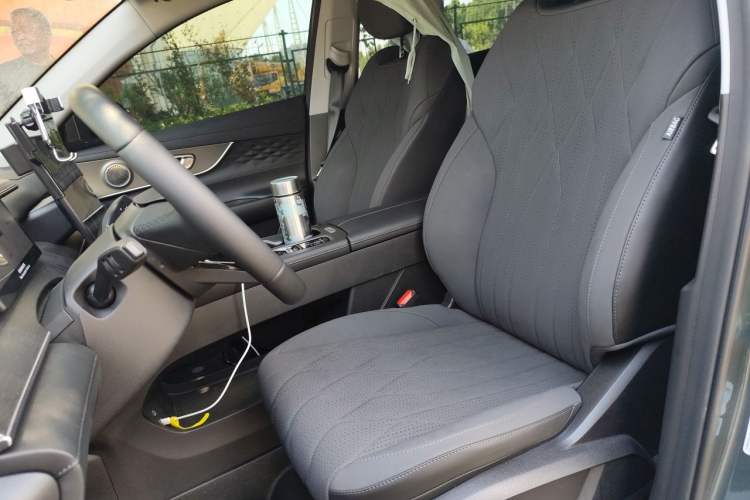 Used Chery Tiggo 8 PLUS 2025 Model 290TGDI DCT Chufeng Edition—5 Seaters Left Front Seat
