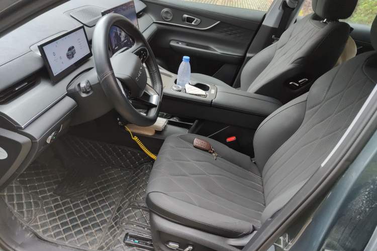 Used Chery Tiggo 8 PLUS 2025 290TGDI DCT Luxury 5-Seater Left Front Seat