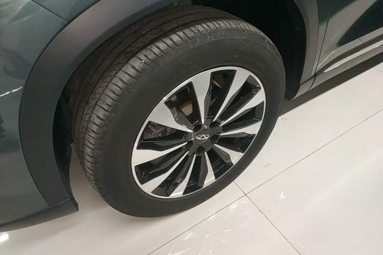 Used Chery Tiggo 8 PLUS 2025 290TGDI DCT Luxury 5-Seater Left Front Wheel Hub