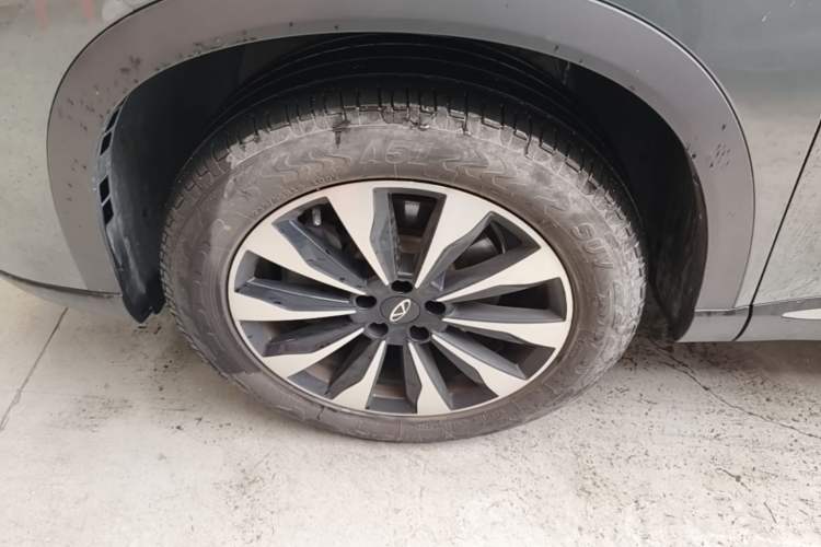 Used Chery Tiggo 8 PLUS 2025 290TGDI DCT Prestige 5-Seater Left Front Wheel Hub