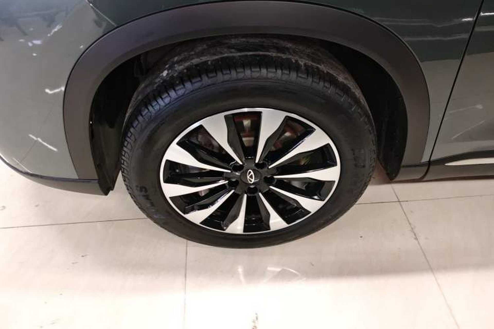 Used Chery Tiggo 8 PLUS 2025 290TGDI DCT Prestige 5-Seater Left Front Wheel Hub