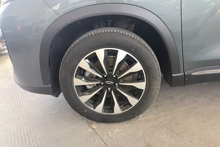 Used Chery Tiggo 8 PLUS 2025 290TGDI DCT Prestige 5-Seater Left Front Wheel Hub