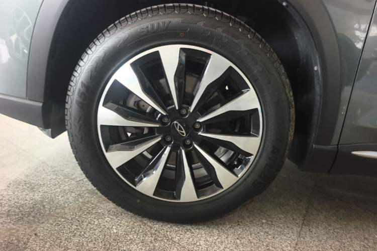 Used Chery Tiggo 8 PLUS 2025 290TGDI DCT Prestige 5-Seater Left Front Wheel Hub