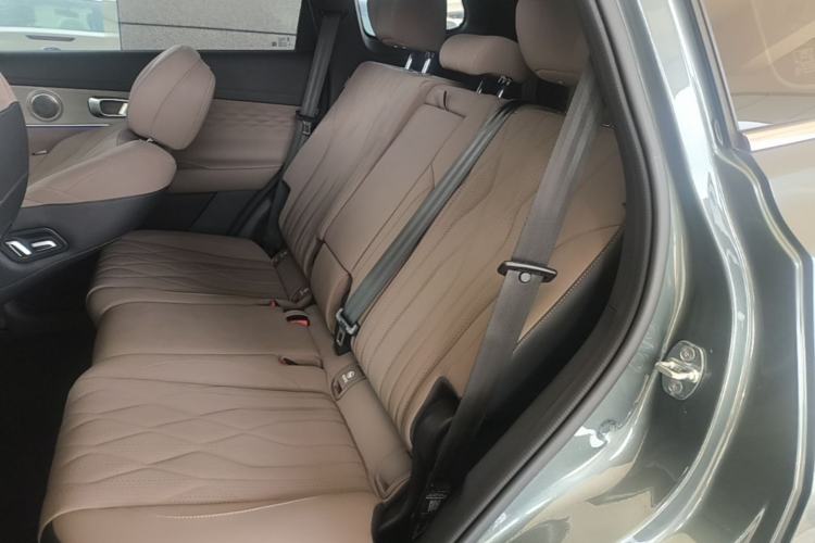 Used Chery Tiggo 8 PLUS 2025 290TGDI DCT Prestige 7-Seater Left Rear Seat