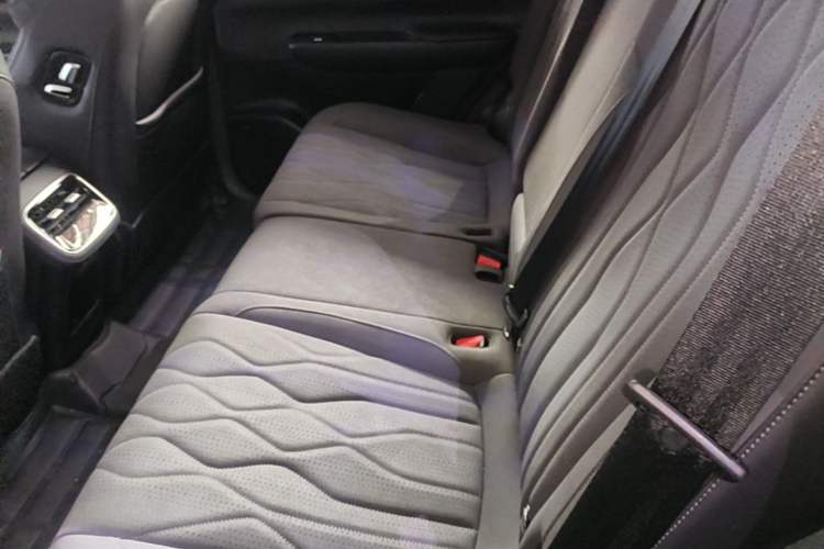 Used Chery Tiggo 8 PLUS 2025 290TGDI DCT Luxury 5-Seater Left Rear Seat