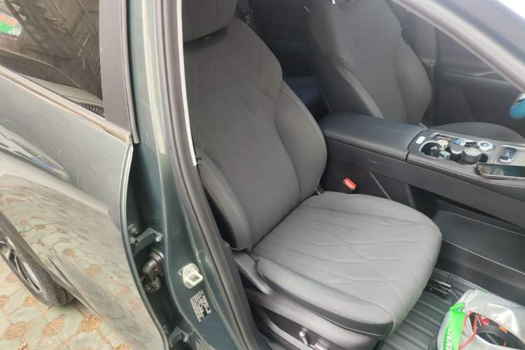 Used Chery Tiggo 8 PLUS 2025 290TGDI DCT Luxury 5-Seater Right Front Seat