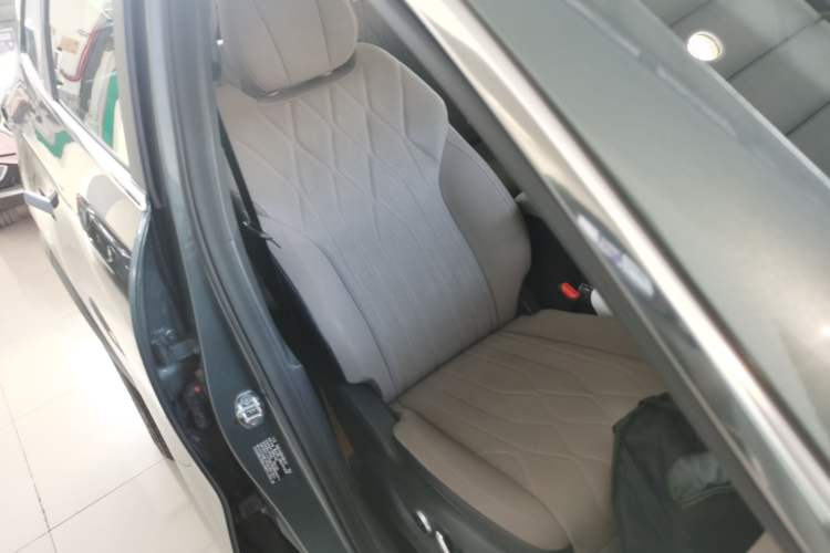 Used Chery Tiggo 8 PLUS 2025 290TGDI DCT Prestige 5-Seater Right Front Seat